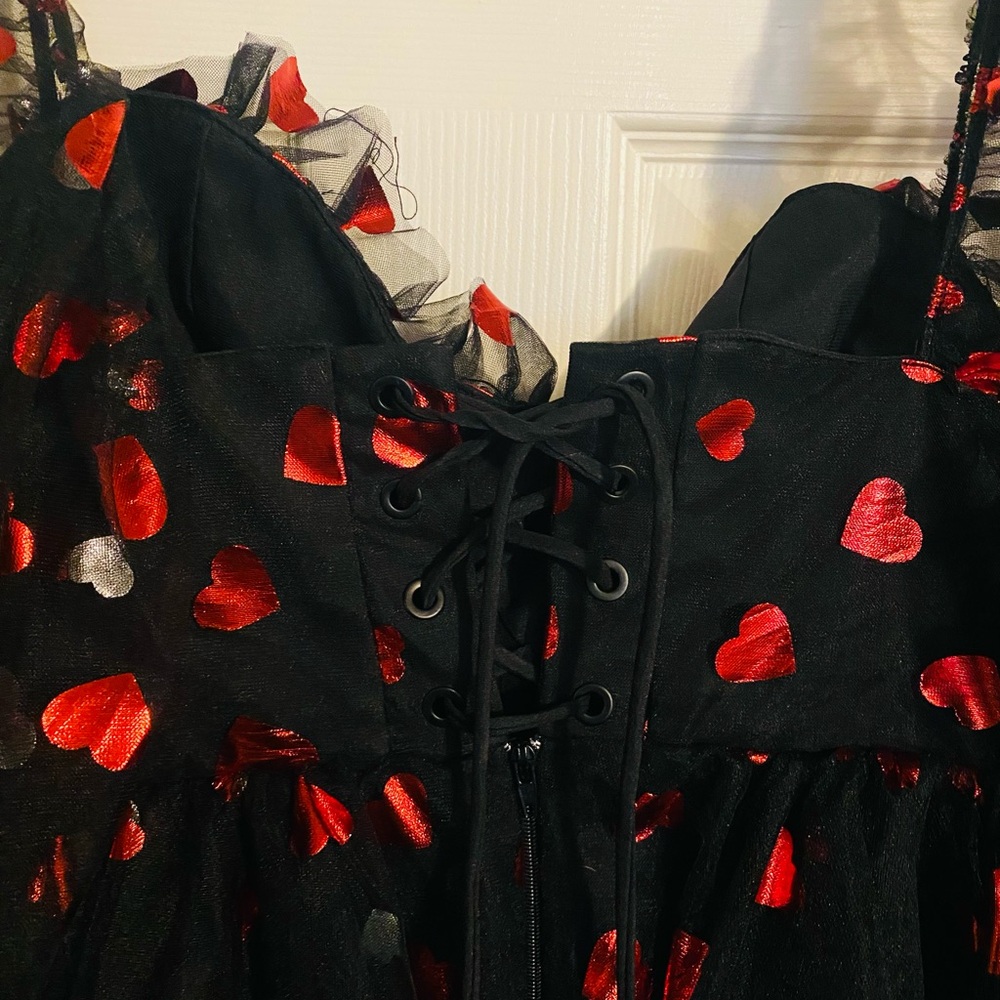 Foxblood 🥀 Queen of Hearts ❣️ Valentine Party 🖤 Dress - Picture 4 of 8